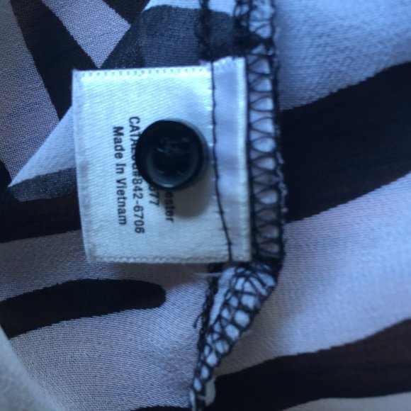 a.n.a. Zebra Print Sheer Button-Front Blouse Size L Black & White - Picture 8 of 14